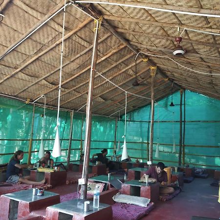 Hotel Gowri Hampi Exterior photo